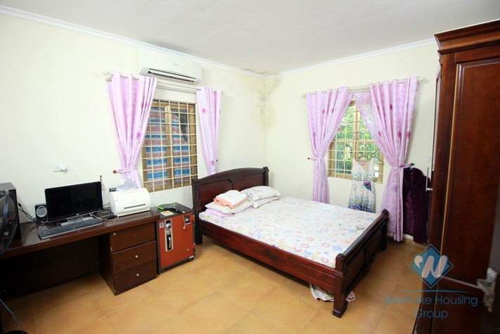 Vietnamese style house for rent in Tay Ho area